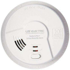 USI Electric MIC1509S hardwired 3-in-1 smoke and carbon monoxide alarm with sealed 10-year battery, mounted on a ceiling.